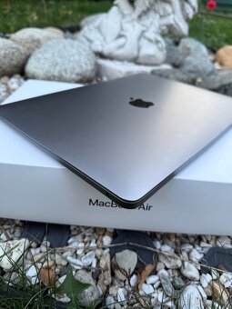 Apple MacBook Air M1 13" (2020) 8GB RAM, 256GB SSD - 6