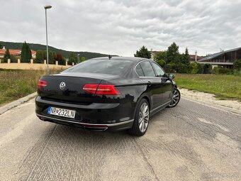 Volkswagen Passat 2.0 TSI 4MOTION DSG - 6