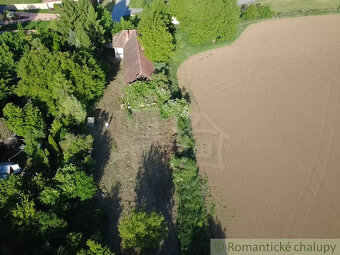 Vidiecky dom s rozľahlým pozemkom 2054m2 - 6