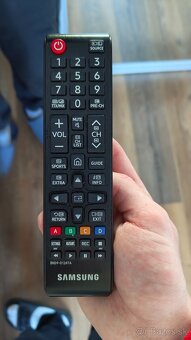 Predám televízor Samsung Series 5 (40) - 6