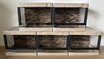 Terárium s korkovou 3D stenou - 6