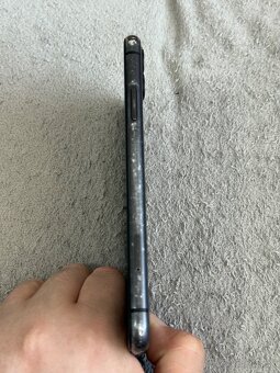 Predám Apple iPhone 11 64GB Black Známky používania na ráme - 6