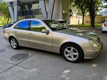 Predam Mercedes E320 4 matic 1.majitel - 6