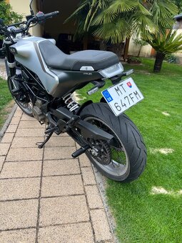 Predám Husqvarna Vitpilen 401 - Štýlový a obratný motocykel - 6