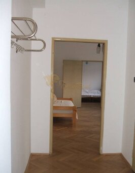 2-izb. byt na Jakubovom námestí v Starom meste s terasou - 6