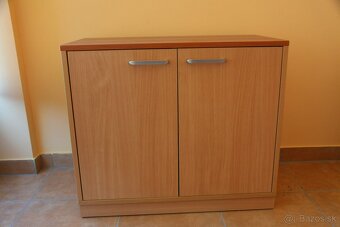 Predám kancelársky nábytok/ kancelárske komody, poličky - 6