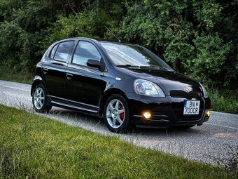 Toyota yaris 1.5 TS 2002 - 6