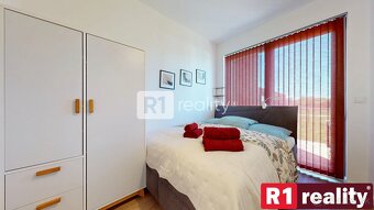 Na prenájom 2 izbový byt 45 m2 + terasa 15 m2 + 30 m2 predzá - 6