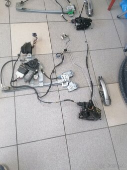 Stahovacky, Zámky dverí, Motorceky, Kabeláže, Octavia1 - 6