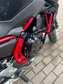 Kawasaki Z650 2025 červená 50kw aj 35kw - 6