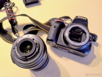 Predám Nikon D5100 s výklopným displejom, objektív, brašňa - 6
