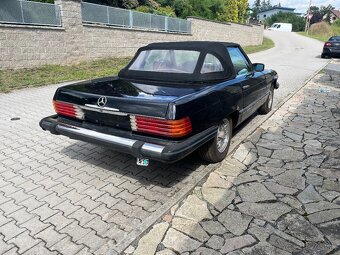 Mercedes SL 350 W107 - 6