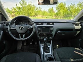 Škoda Octavia Combi 1.6 TDI 115k PLNE POJAZDNE - 6