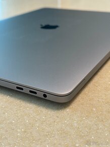 MacBook Pro 16 1TB Space Grey 2019 - 6