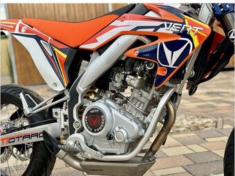 Honda Vent125 - 6
