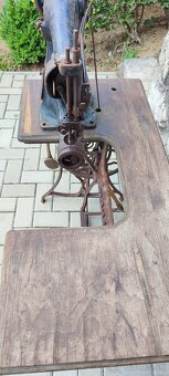 Obuvnícky šijací stroj Singer - 6