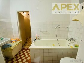 Exkluzívne APEX reality 3i. RD v Leopoldove, garáž, 784 m2 - 6