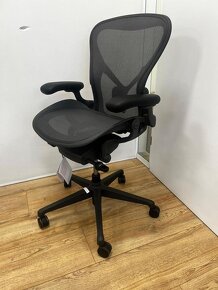 Kancelárska stolička Herman Miller Aeron Remastered New - 6