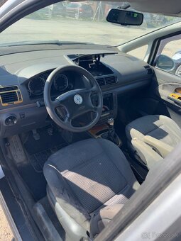 Rozpredám VW Sharan - 6