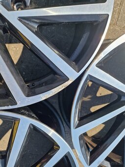 Volkswagen Golf R GTI R19 disky - 6