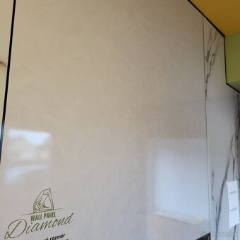 Veľkoformátové flexi(flexy)panely a 3D lamelový obklad v AKC - 6