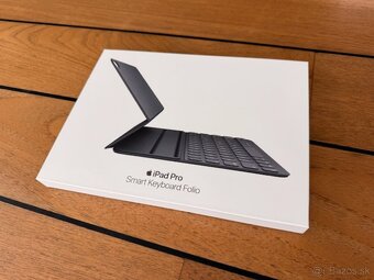 iPad Pro 11 256 GB, Apple Magic Keyboard Folio - 6