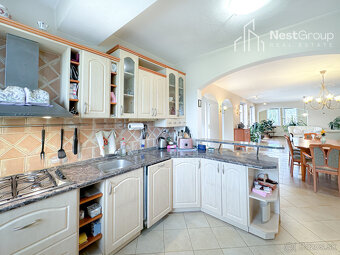 ZNÍŽENÁ CENA 6- IZBOVÝ RD S DVOJGARÁŽOU,VEĽKÝ POZEMOK 1,65ha - 6