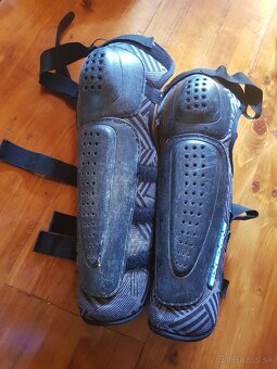 Prilba a chrániče - 6