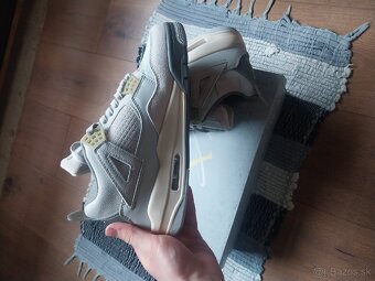 Jordan 4 Retro Photon Dust - 6