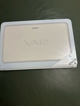 Sony Vaio - 6