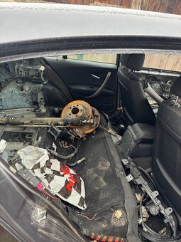 BMW e87 120d 120kw - 6