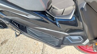 HONDA FORZA 125 SPECIAL EDITION - 6