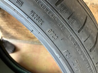Pirelli 235/35 R20 letné - TESLA - 6