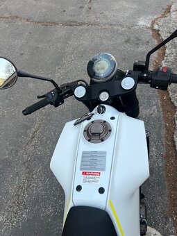 Predám Husqvarna Vitpilen 401 - 6