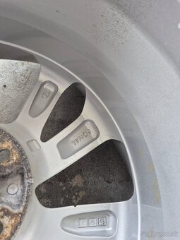 Hyundai Tucson 225/60 r17 - 6