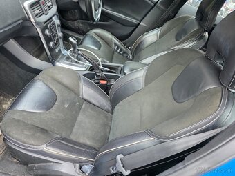 Volvo V40 R-DESIGN 1,6 D2 84kw- Náhradní díly - 6