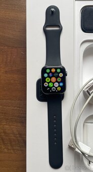 Predám Apple Watch 5 44mm - 6