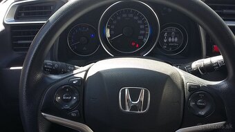 HONDA JAZZ 1.3i-VTEC COMFORT MT 2016 - 6