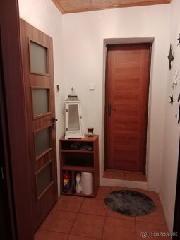 Starší Rodinny Dom + veľký pozemok za domom. Aktuálne. - 6