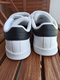 Tenisky Adidas veľ 26,5 - 6