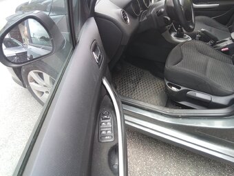 Peugeot 308 SW 7 miestny - 6