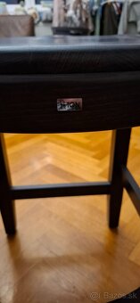 Dve barove stolicky z masivneho tmaveho dreva znacky TON - 6