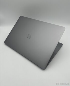 MacBook Pro 16" 2019 16/500GB Space Gray + ZÁRUKA - 6