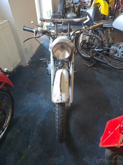 Benelli Pesaro 125 ccm - 6