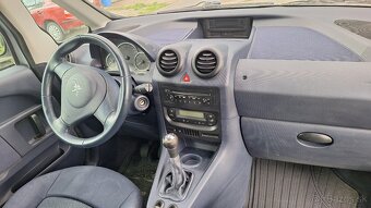 Predám Peugeot 1007 1.4 benzín 54kW - 6