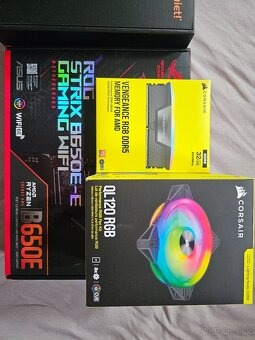 PC RTX 4090 + Ryzen 7800X3D - 6
