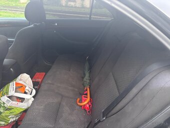 Predám Toyota avensis 2.2 110kw - 6