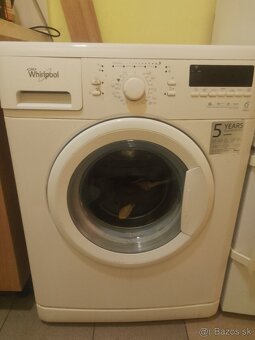 Predám ZÁNOVNÁ plnefunkčná automatická práčka WHIRLPOOL - 6