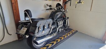 Triumph Rocket III - 6
