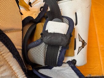 LAPAČKA A VYRÁŽEČKA VAUGHN VELOCITY V5 SR. - 6